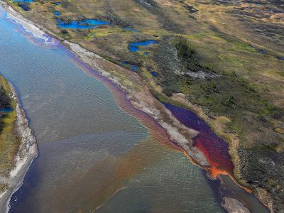 Последствия разлива нефтепродуктов в Норильске. Фото: Вадим Кофман / Пресс-служба губернатора Красноярского края / РИА Новости